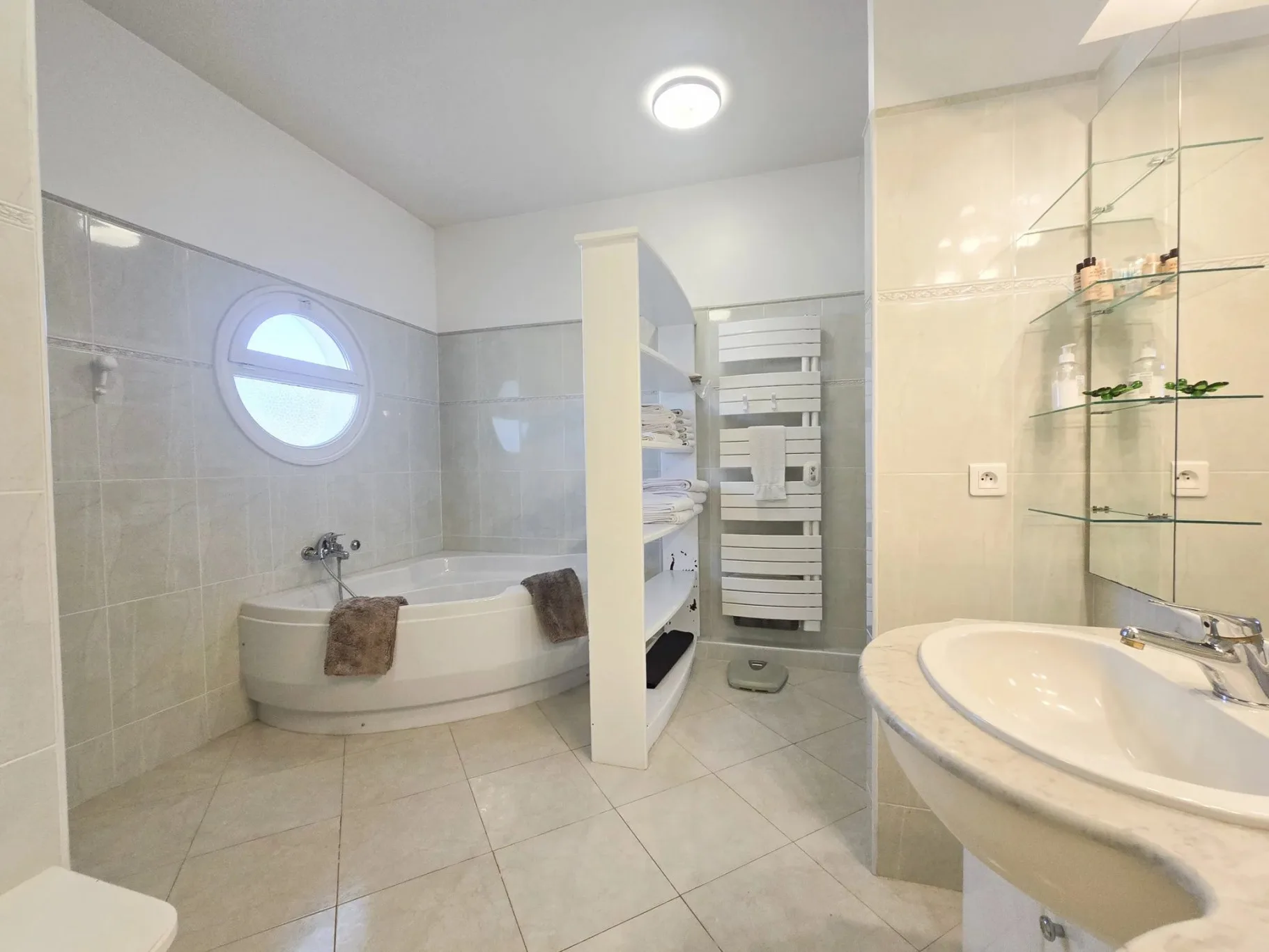 Saint Raphael - Penthouseleilighet med tre soverom og panoramautsikt – bilde 17