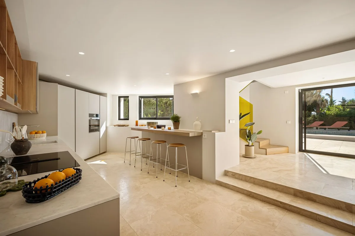 Costa del Sol - Nueva Andalucia - Moderne golfvilla i La Brisas med privat basseng – bilde 4