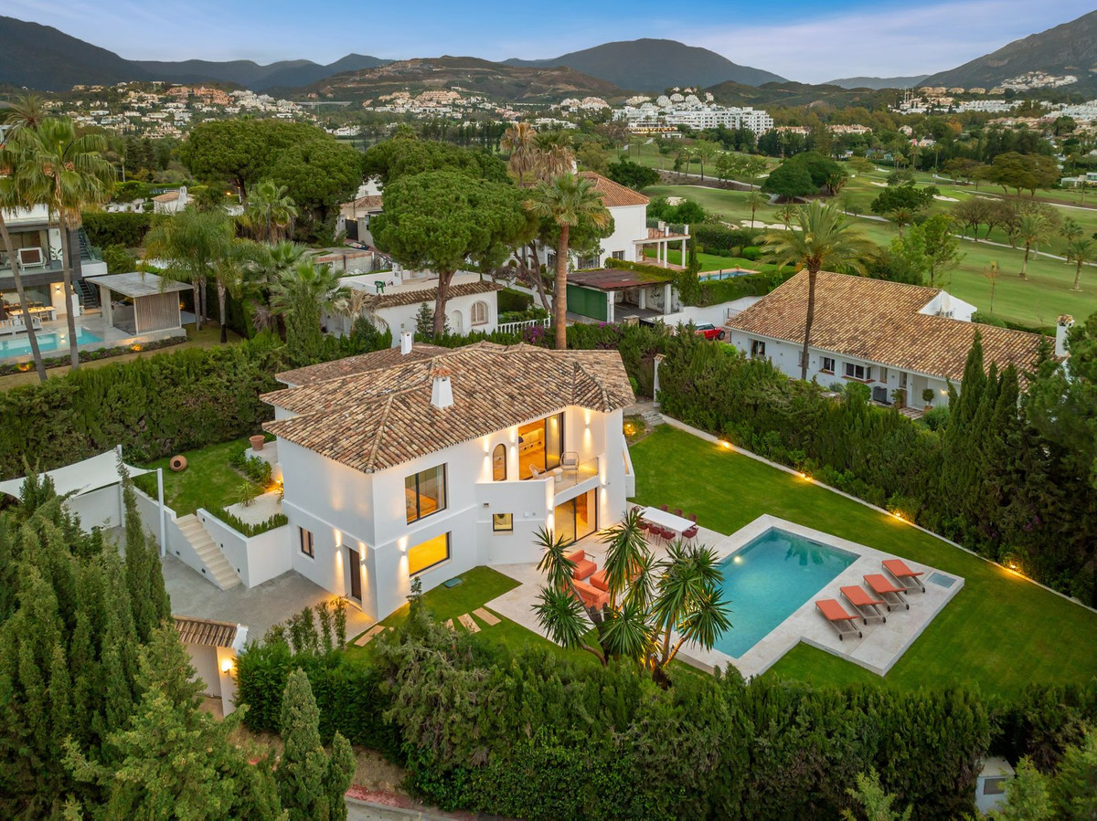 Costa del Sol - Nueva Andalucia - Moderne golfvilla i La Brisas med privat basseng – bilde 5
