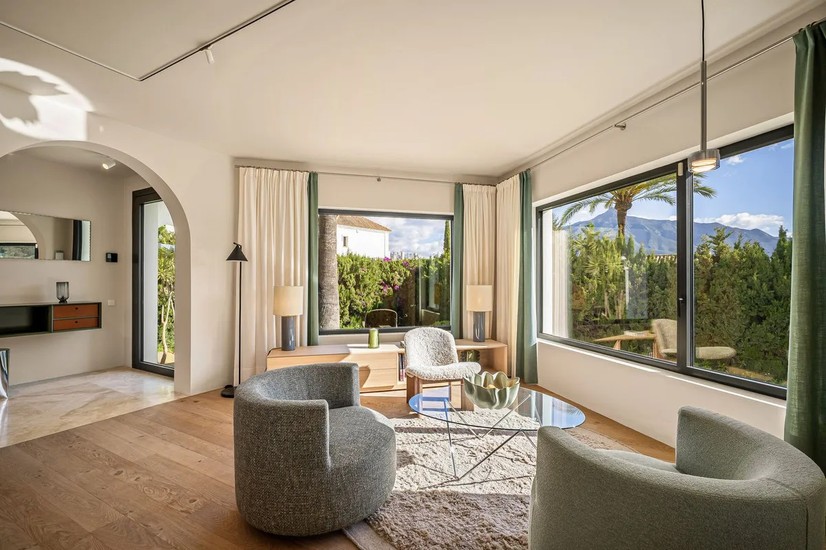 Costa del Sol - Nueva Andalucia - Moderne golfvilla i La Brisas med privat basseng – bilde 8