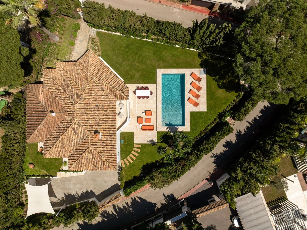 Costa del Sol - Nueva Andalucia - Moderne golfvilla i La Brisas med privat basseng – bilde 16