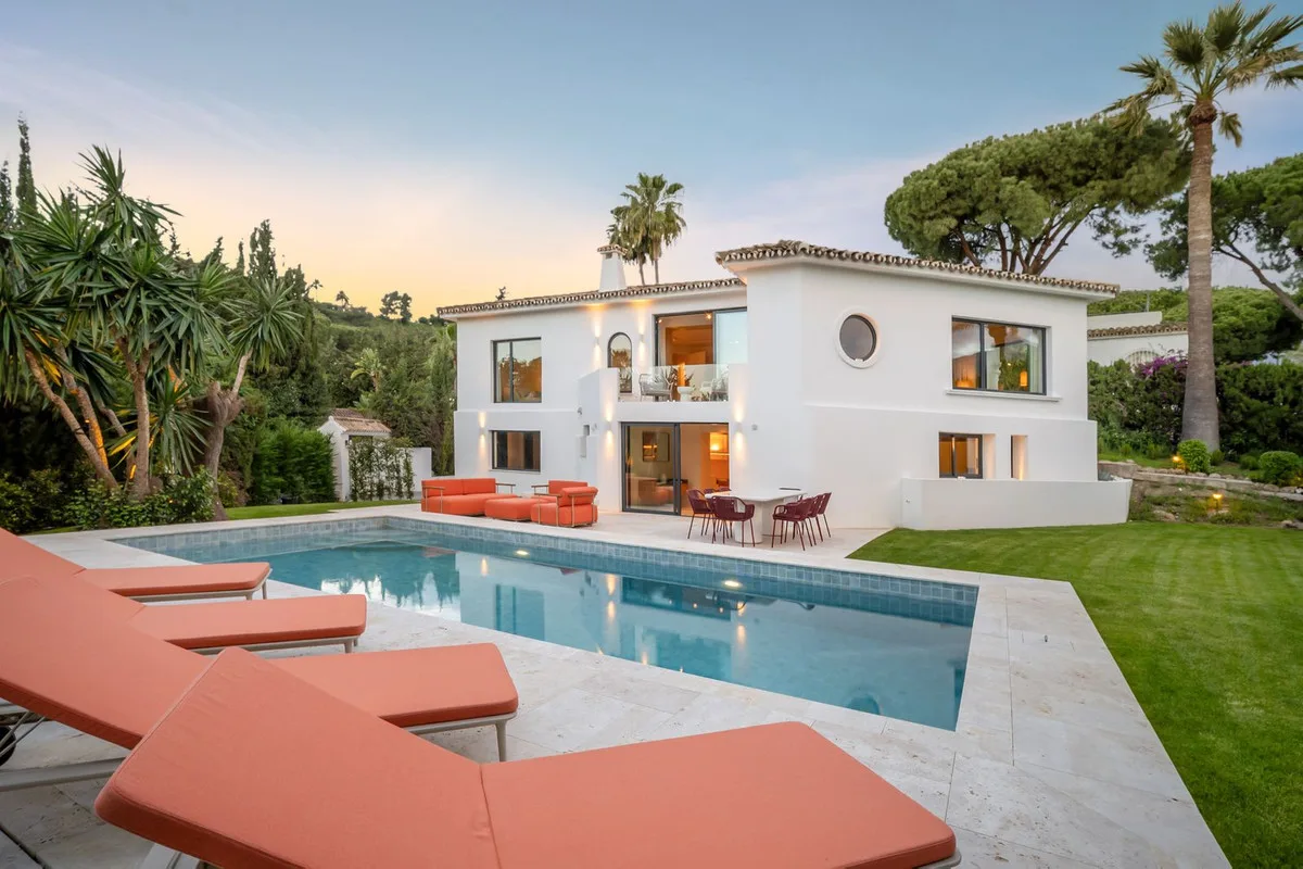 Costa del Sol - Nueva Andalucia - Moderne golfvilla i La Brisas med privat basseng – bilde 22