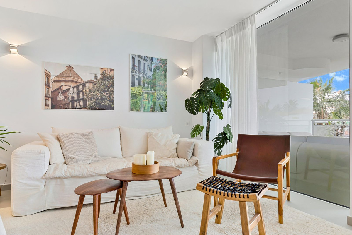 Benalmadena Costa - Moderne leilighet med privat hage, terrasse og gangavstand til stranden – bilde 2
