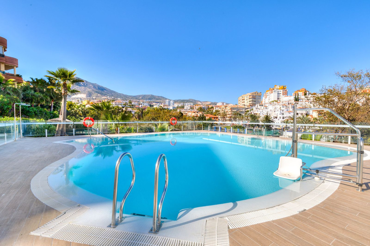 Benalmadena Costa - Moderne leilighet med privat hage, terrasse og gangavstand til stranden – bilde 4
