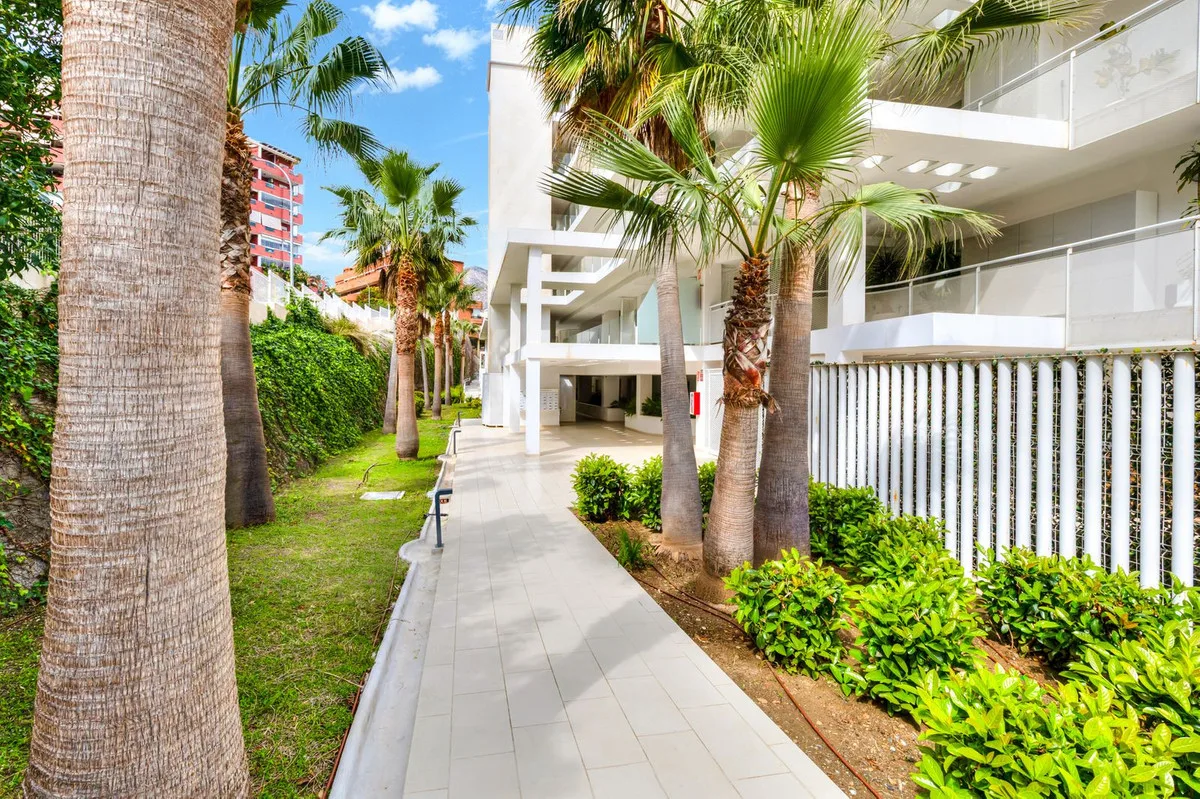 Benalmadena Costa - Moderne leilighet med privat hage, terrasse og gangavstand til stranden – bilde 5