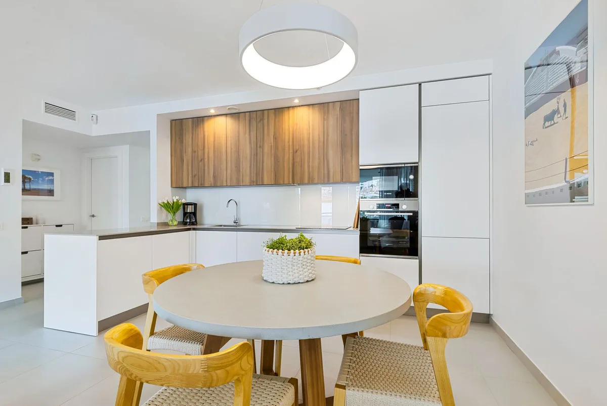 Benalmadena Costa - Moderne leilighet med privat hage, terrasse og gangavstand til stranden – bilde 9