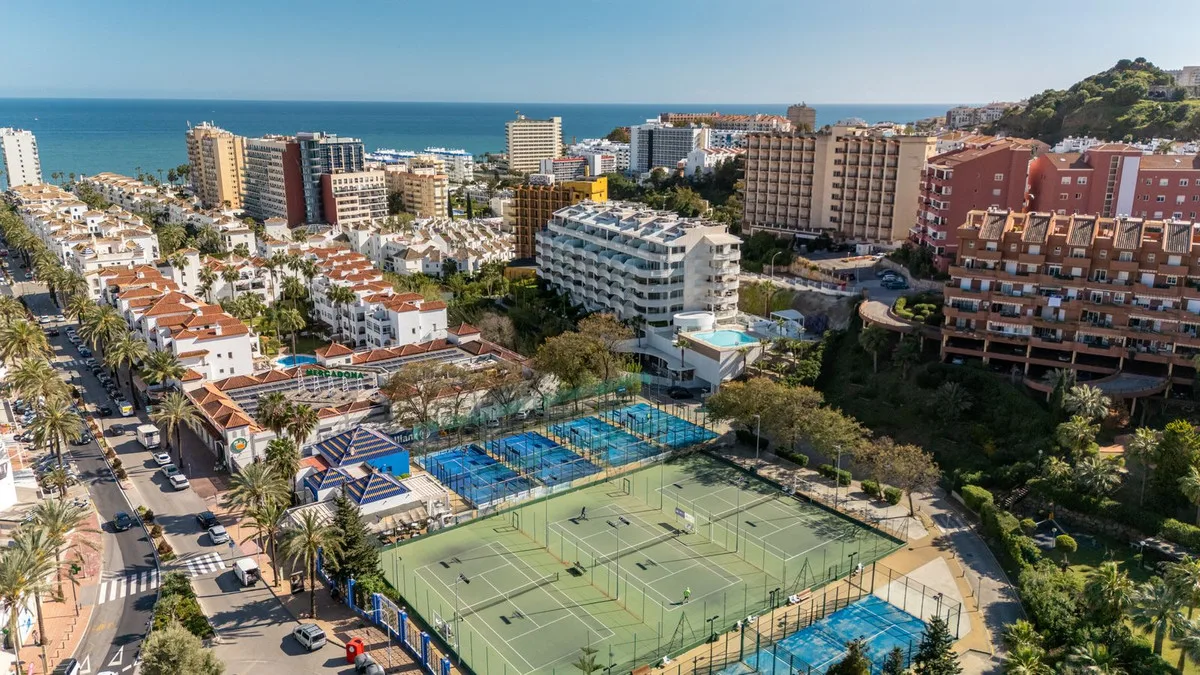 Benalmadena Costa - Moderne leilighet med privat hage, terrasse og gangavstand til stranden – bilde 31