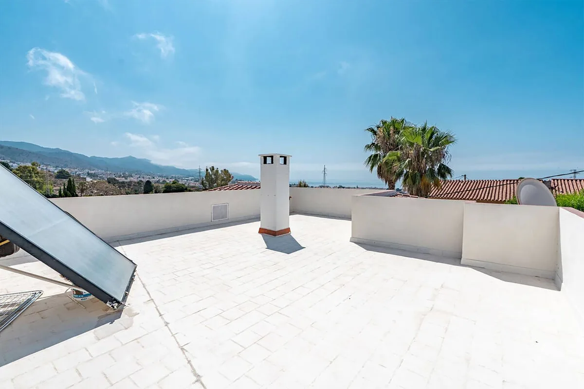 Nerja - Romslig villa med basseng, gjestehus og panoramautsikt – bilde 28