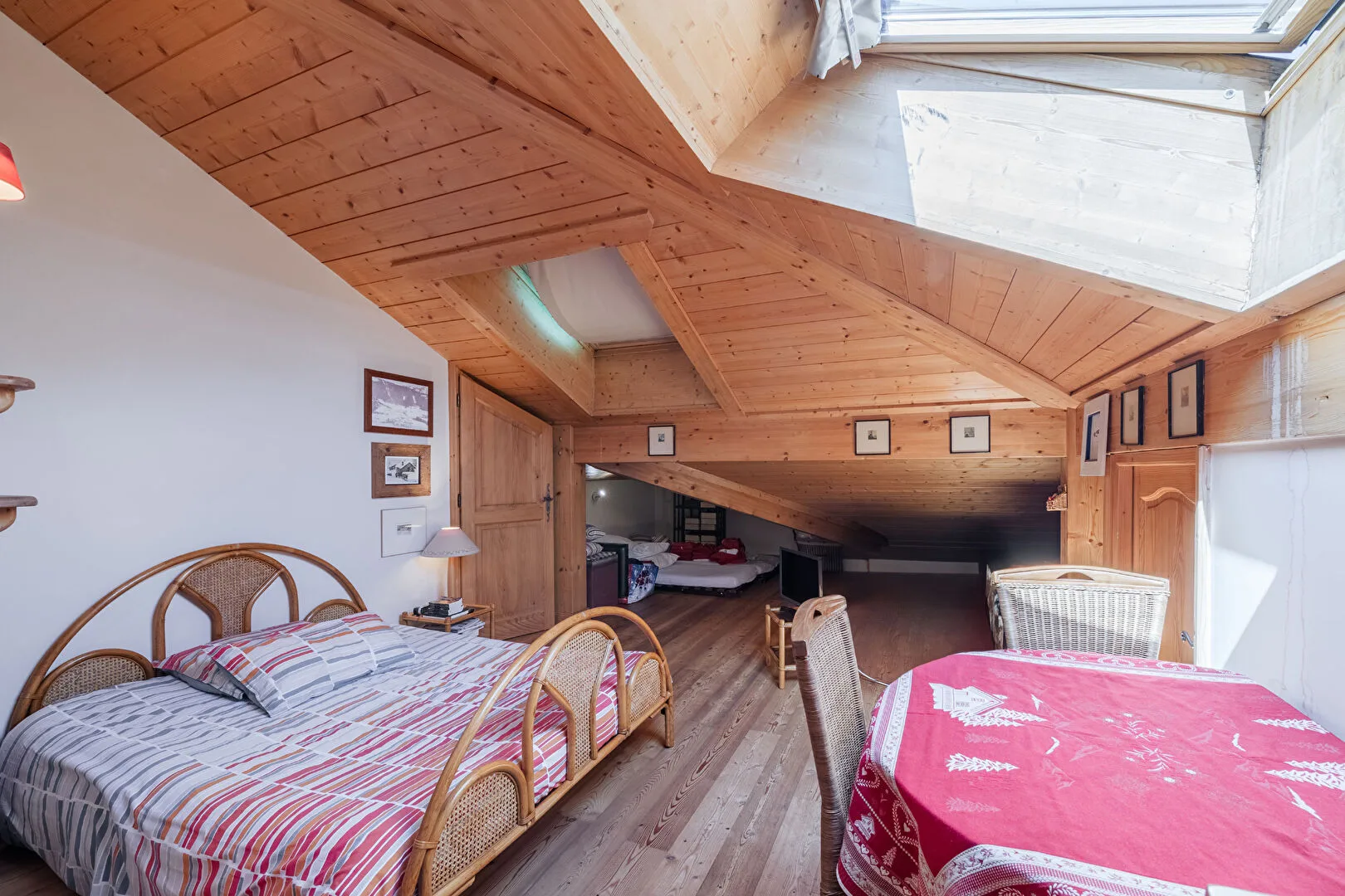 Chamonix- Sjarmerende 4-romsleilighet med terrasse og garasje i hjertet av byen – bilde 12