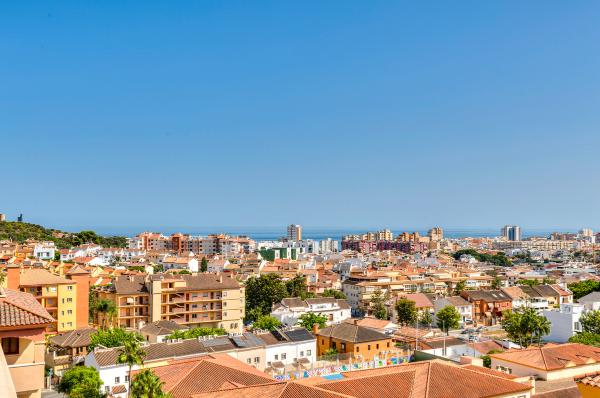 Fuengirola - Stilren leilighet med panoramautsikt, stor terrasse og heis – bilde 10