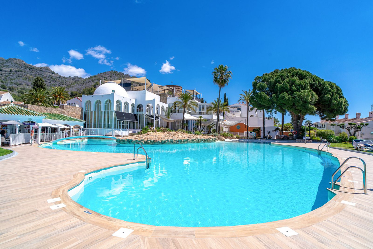 Nerja – Sørvendt hjørneleilighet i Capistrano med terrasse, nydelig utsikt og turistlisens – bilde 2