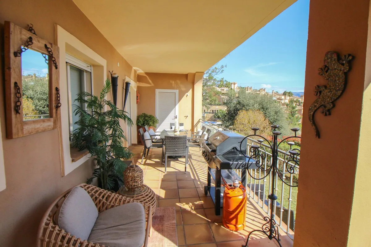 Elviria – Romslig leilighet i La Mairena med privat hage og fellesbasseng – bilde 5