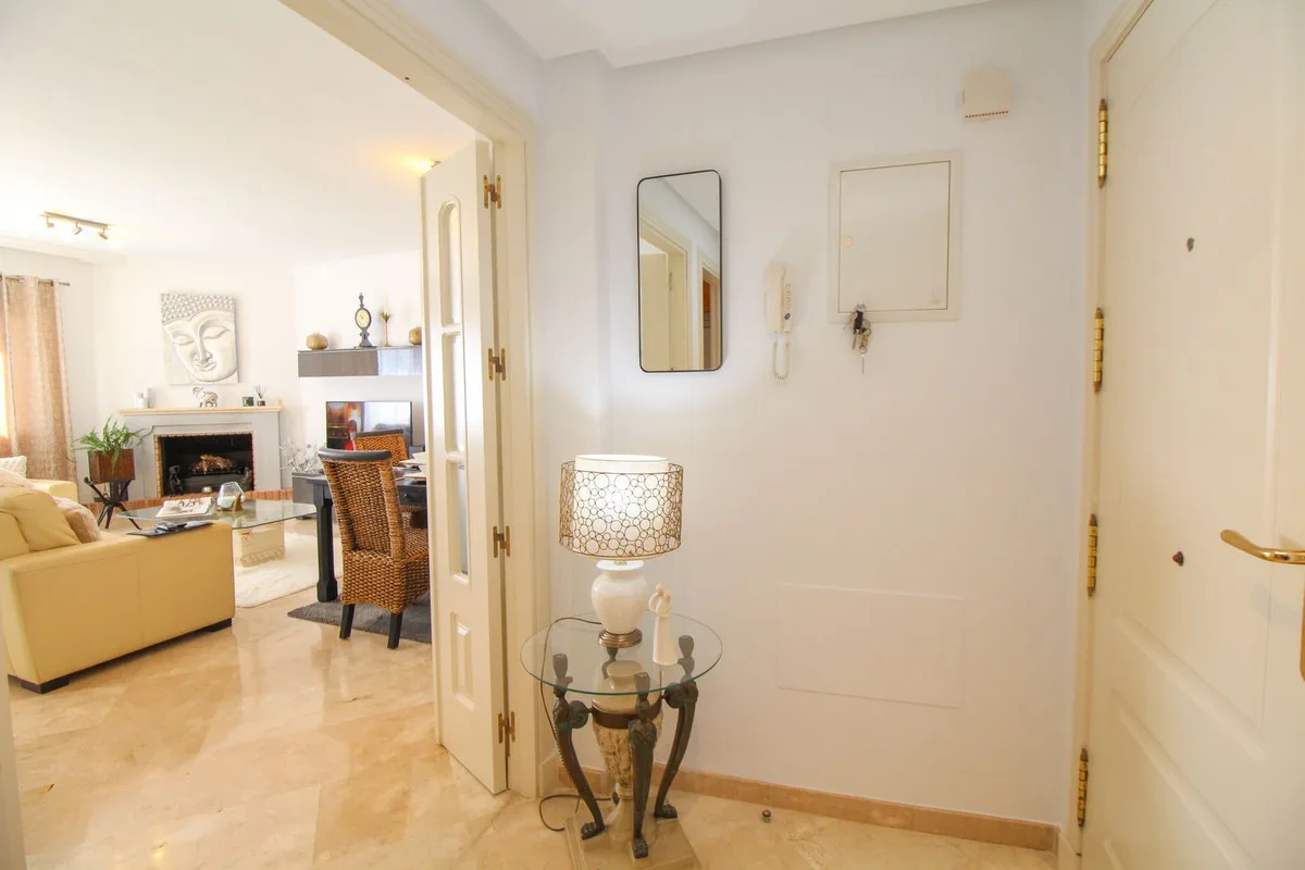 Elviria – Romslig leilighet i La Mairena med privat hage og fellesbasseng – bilde 7