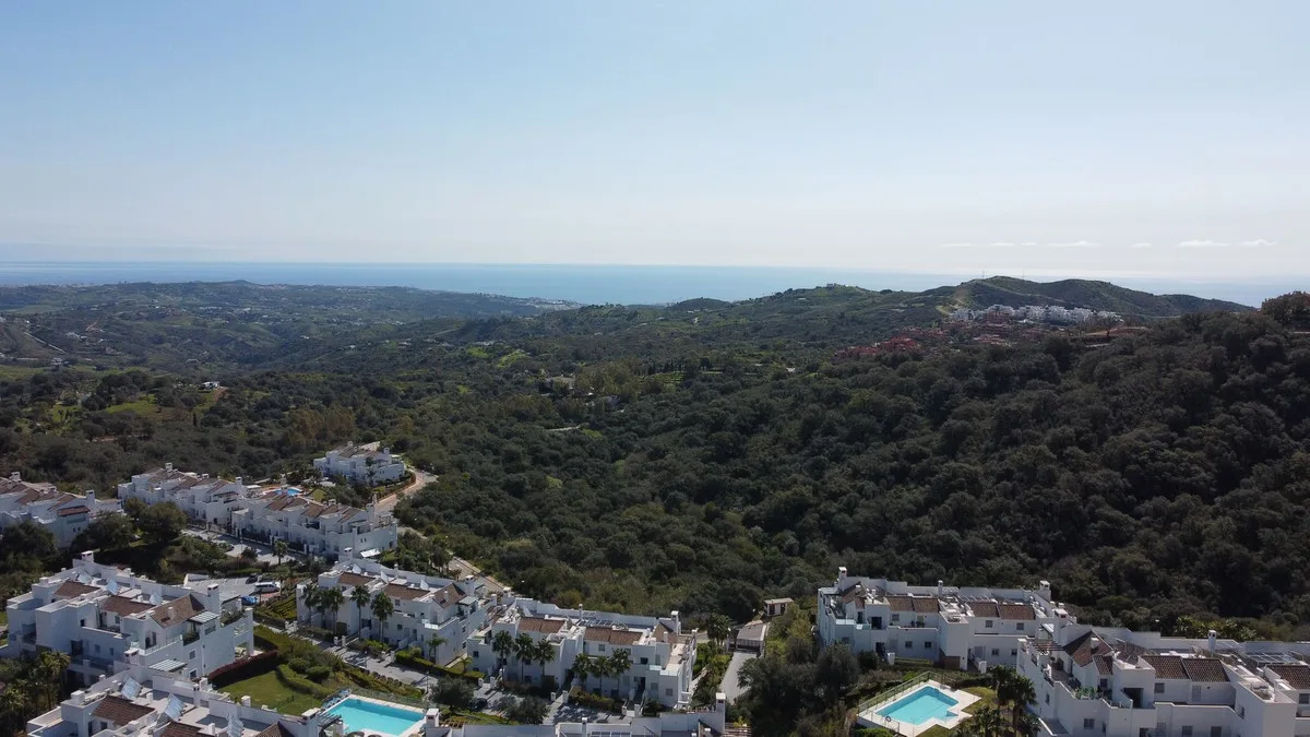Elviria – Romslig leilighet i La Mairena med privat hage og fellesbasseng – bilde 31
