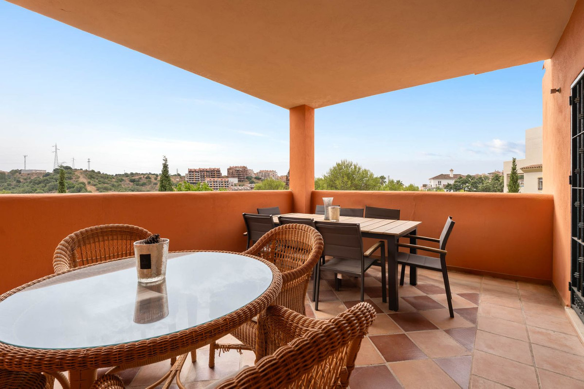 Santa María Golf, Elviria – Golfleilighet med fairway-utsikt i hyggelig boligområdet – bilde 3