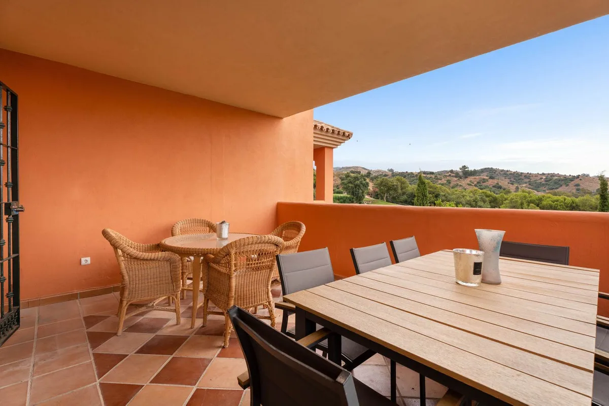 Santa María Golf, Elviria – Golfleilighet med fairway-utsikt i hyggelig boligområdet – bilde 5