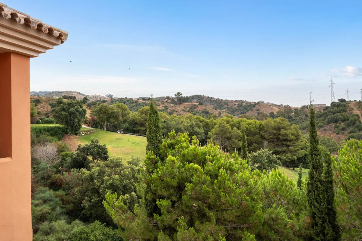 Santa María Golf, Elviria – Golfleilighet med fairway-utsikt i hyggelig boligområdet – bilde 7