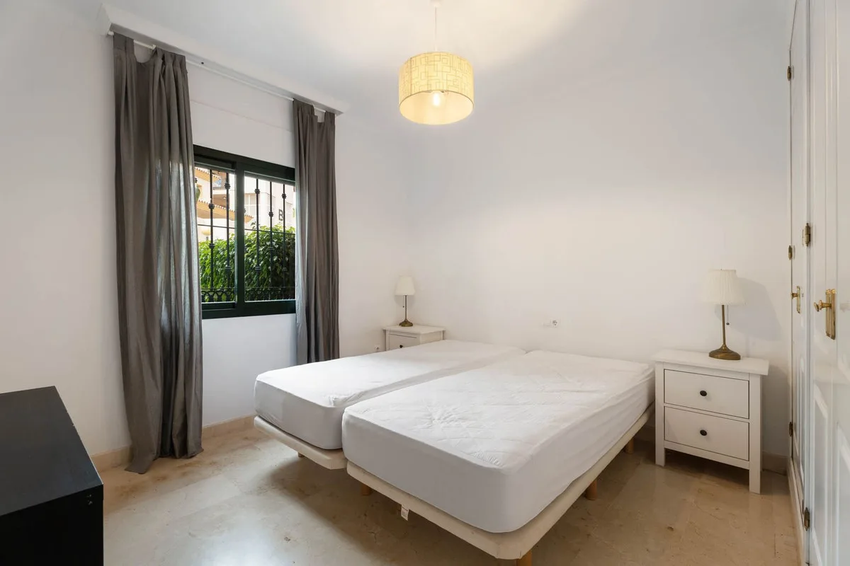 Santa María Golf, Elviria – Golfleilighet med fairway-utsikt i hyggelig boligområdet – bilde 20