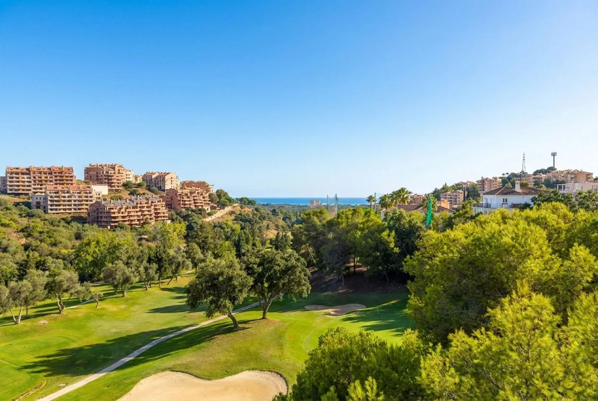 Santa María Golf, Elviria – Golfleilighet med fairway-utsikt i hyggelig boligområdet – bilde 22
