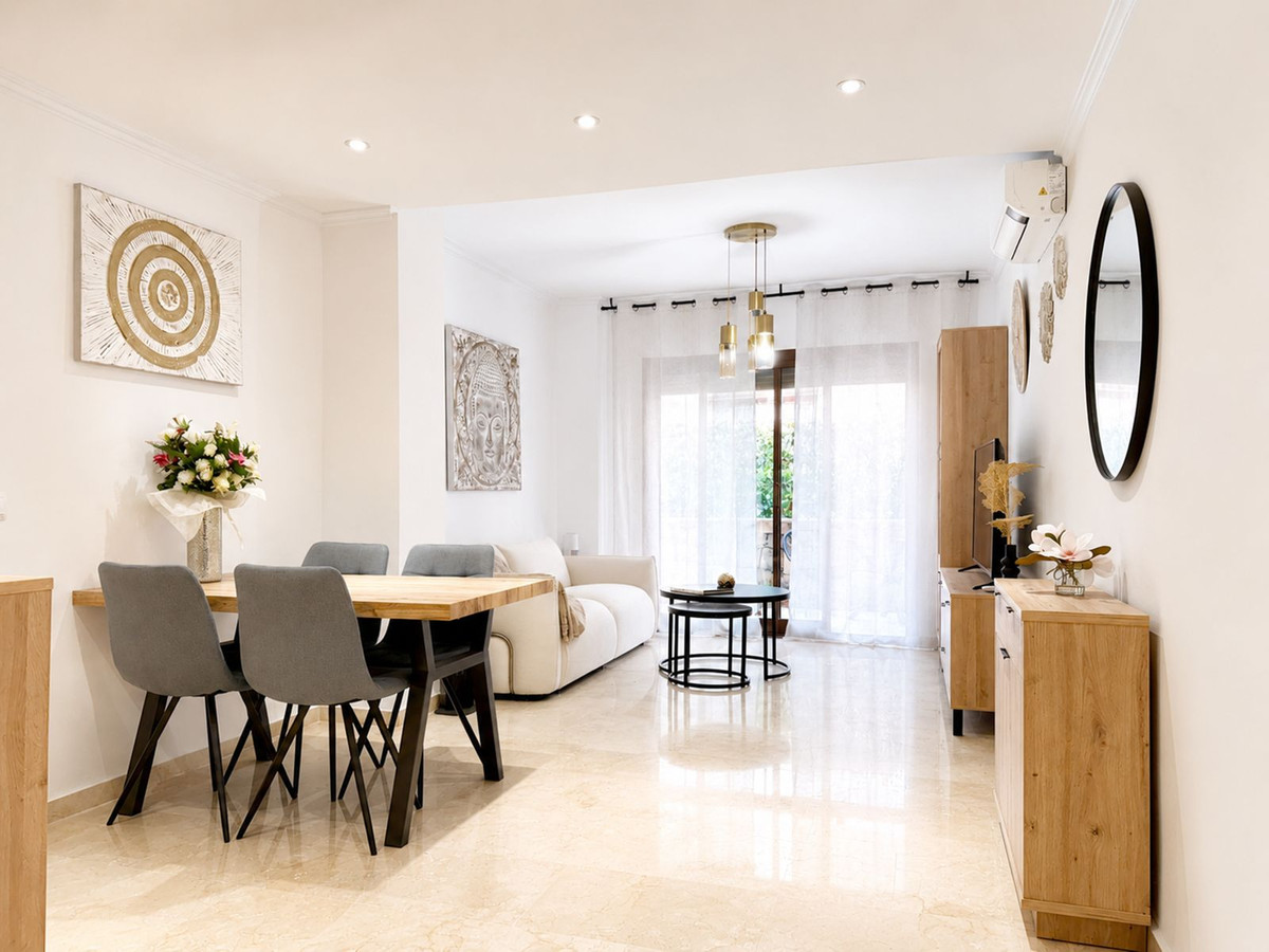 Golden Mile, Marbella – Renovert leilighet med 30 m² terrasse og sjøutsikt – bilde 2