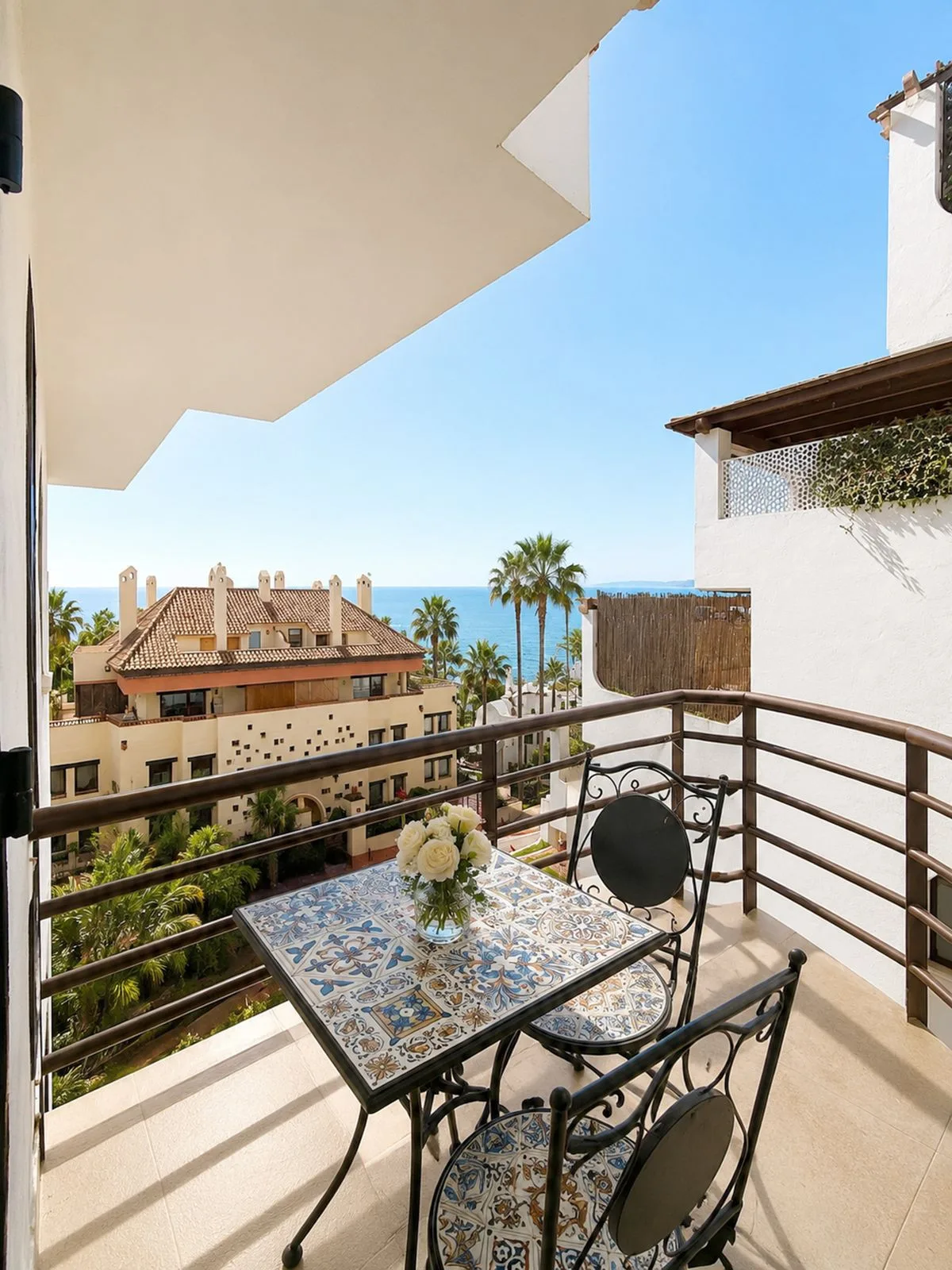 Golden Mile, Marbella – Renovert leilighet med 30 m² terrasse og sjøutsikt – bilde 11