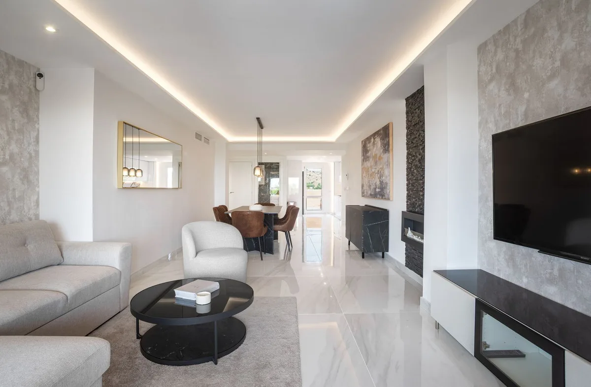 Terrazas de Santa María, Elviria – Lys og moderne leilighet med to private terrasser – bilde 5