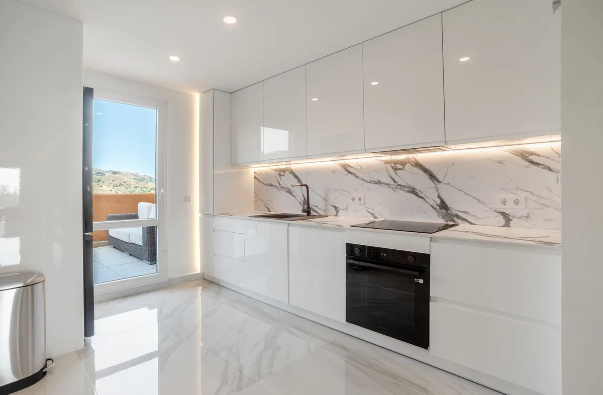 Terrazas de Santa María, Elviria – Lys og moderne leilighet med to private terrasser – bilde 6