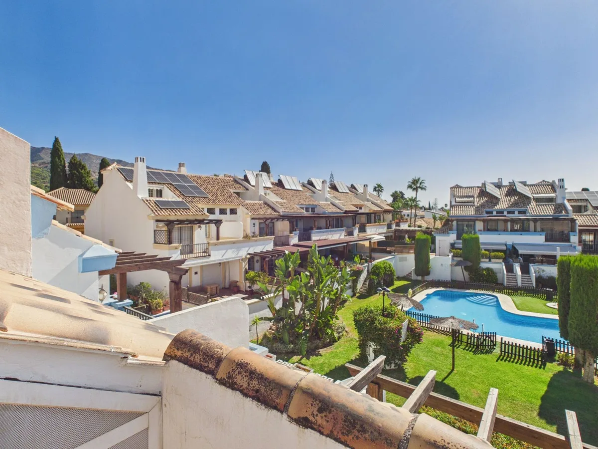 Valdeolletas, Marbella – Fire plan med sjøutsikt og oppgraderingspotensial – bilde 5