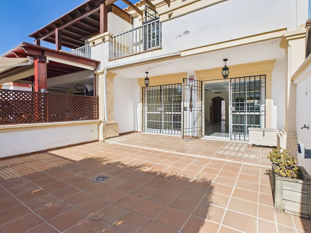 Valdeolletas, Marbella – Fire plan med sjøutsikt og oppgraderingspotensial – bilde 11
