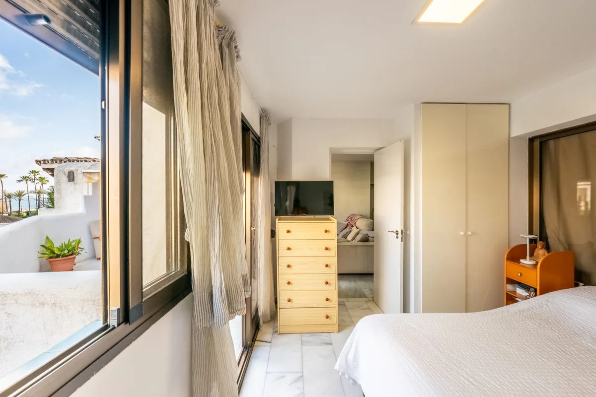 Golden Beach, Elviria – Duplex penthouse med solarium og strandtilgang – bilde 11