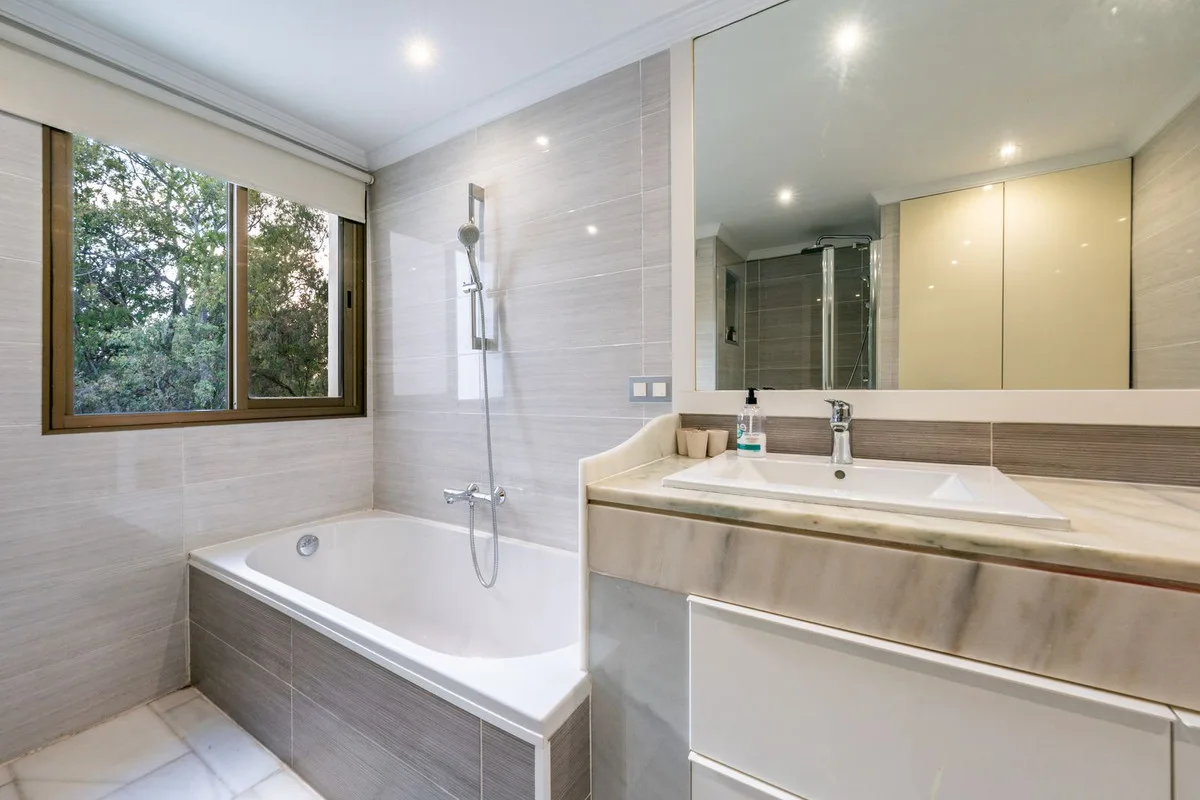 Golden Beach, Elviria – Duplex penthouse med solarium og strandtilgang – bilde 14
