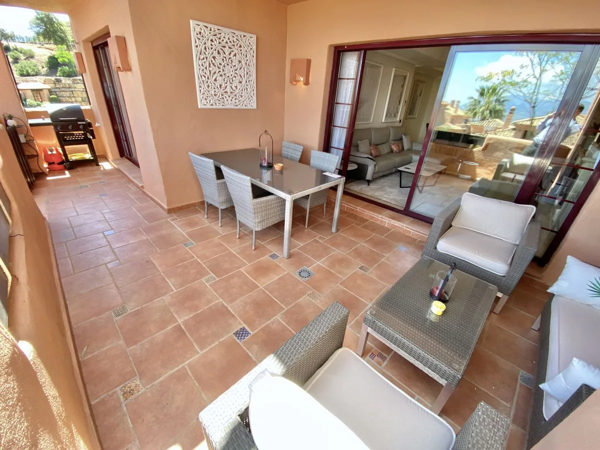 La Mairena, Elviria – Stor hjørneleilighet med panoramautsikt og sidehage – bilde 5