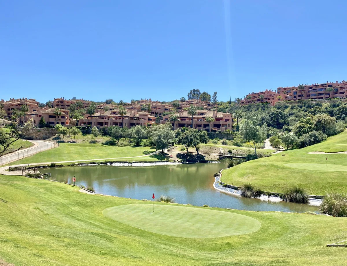 La Mairena, Elviria – Stor hjørneleilighet med panoramautsikt og sidehage – bilde 30
