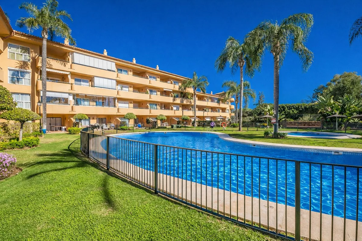 Elviria – Innflytningsklar leilighet nær stranden, tilrettelagt for rullestol – bilde 11