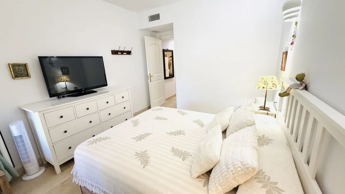 Santa María Village, Elviria – Hageleilighet med helårs vinterhage – bilde 11