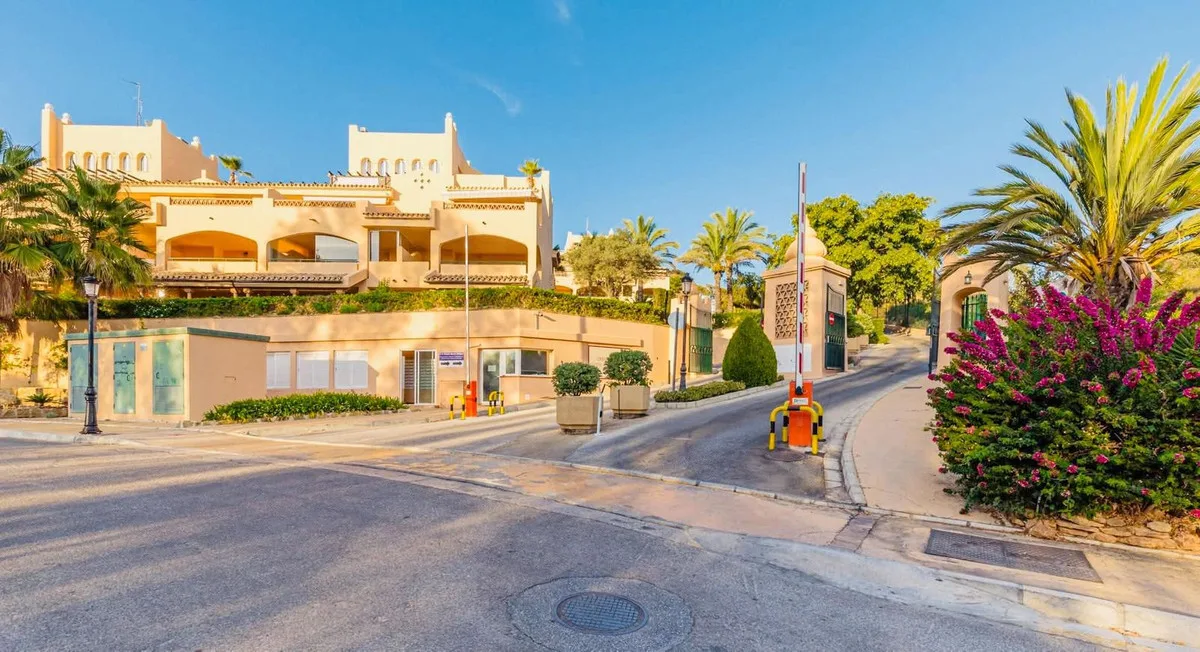 Santa María Village, Elviria – Hageleilighet med helårs vinterhage – bilde 24