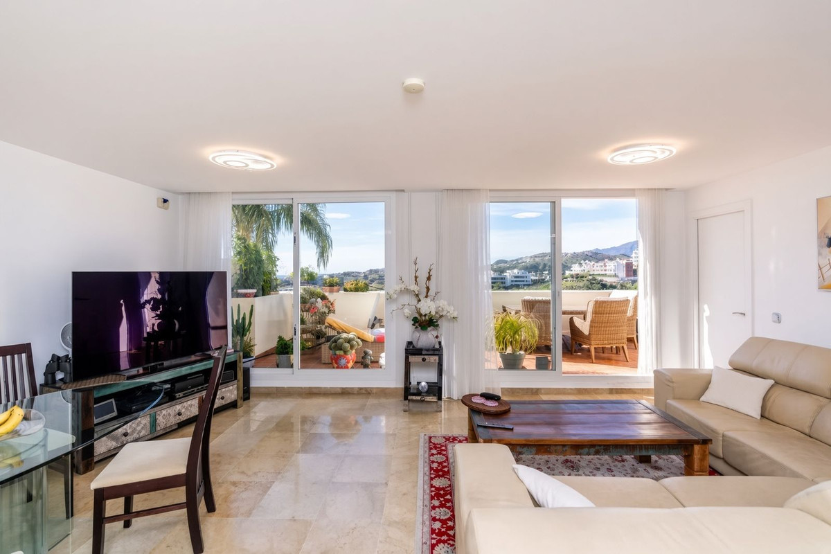 Los Arqueros, Benahavís – Privat terrasse med utsikt over hav og Gibraltarstredet – bilde 3