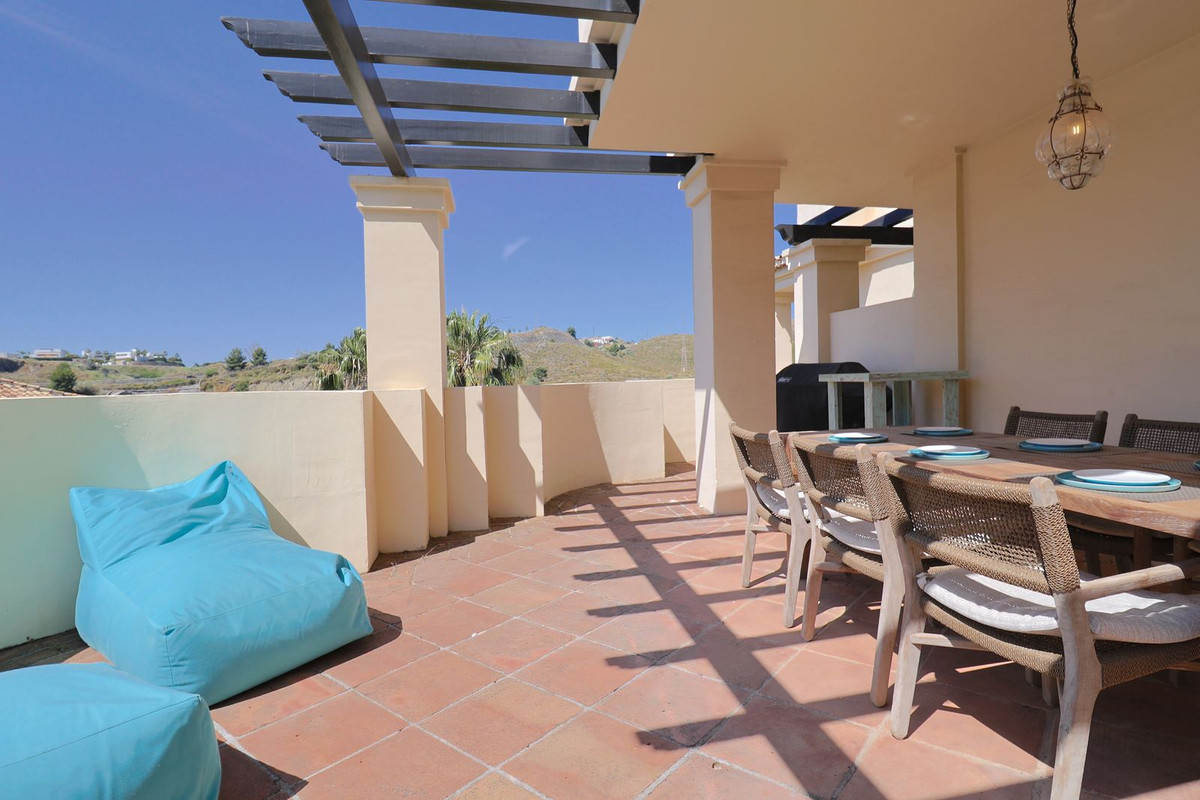 Capanes del Golf, Benahavís – Leilighet med 65 m² terrasse og golfutsikt – bilde 2