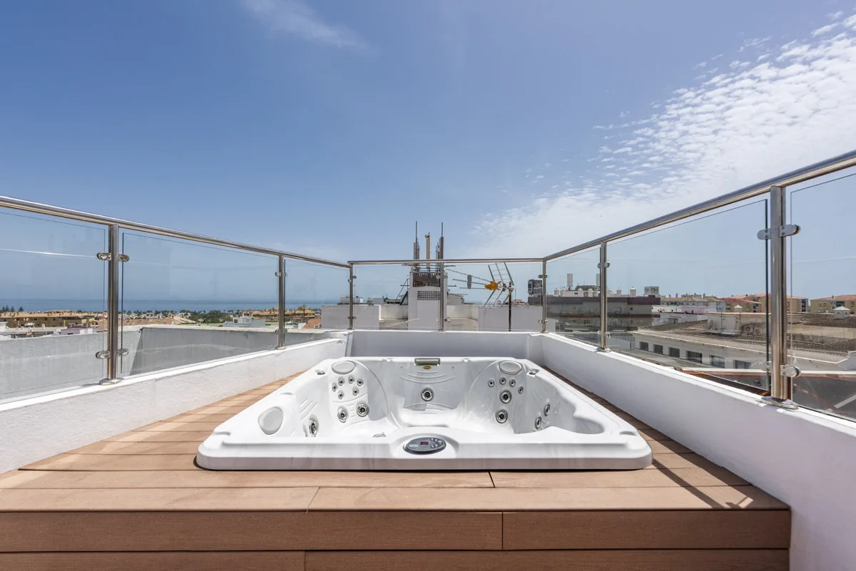 San Pedro de Alcántara – Penthouse duplex med 87 m² takterrasse og jacuzzi – bilde 6
