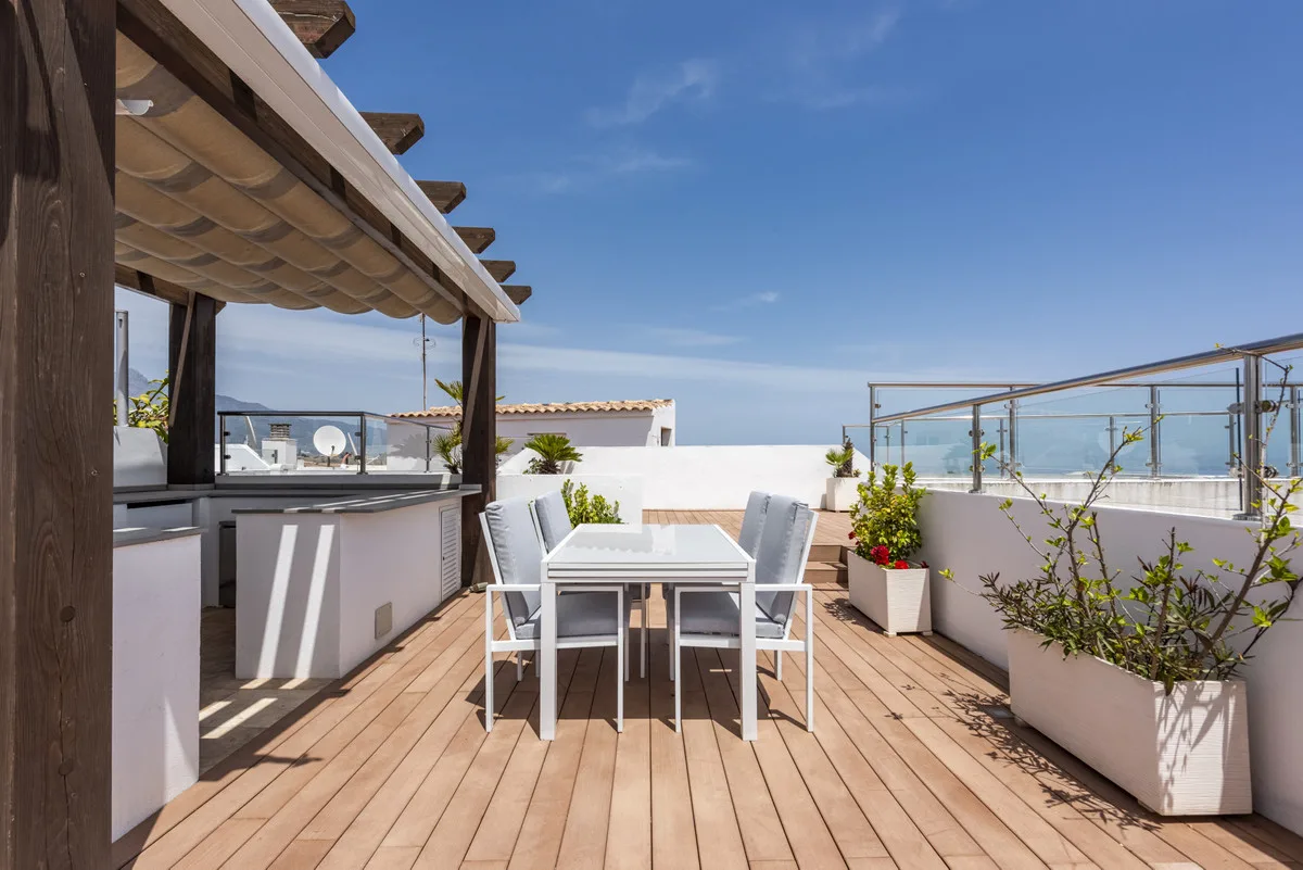 San Pedro de Alcántara – Penthouse duplex med 87 m² takterrasse og jacuzzi – bilde 9