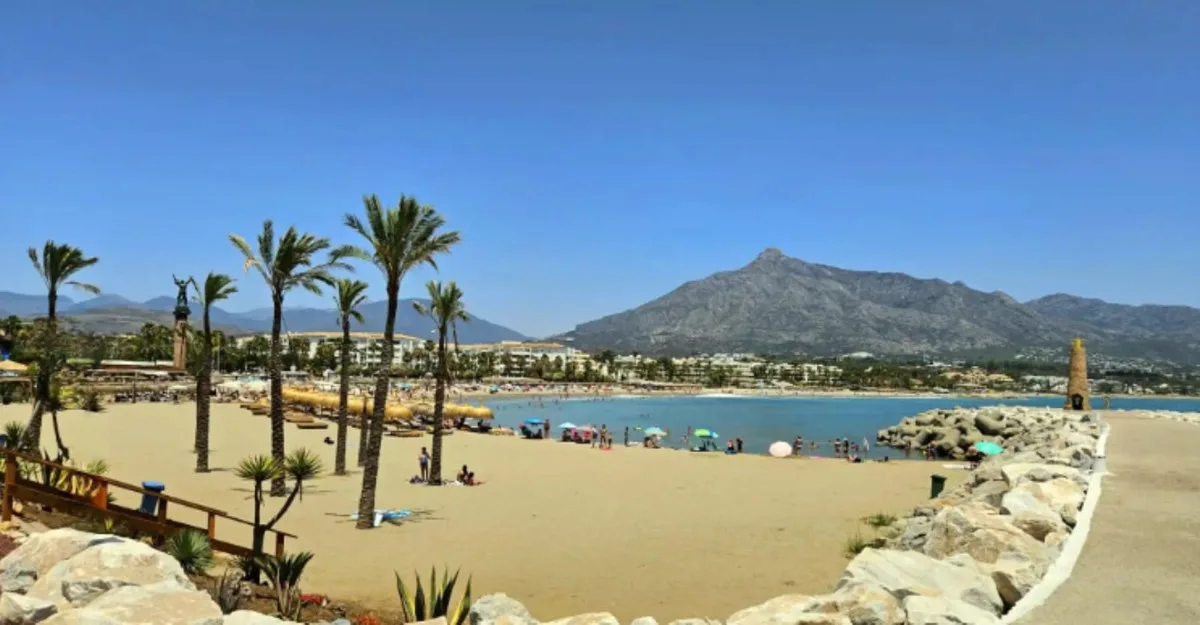 Puerto Banús – Leilighet i første linje til strand og marina – bilde 17