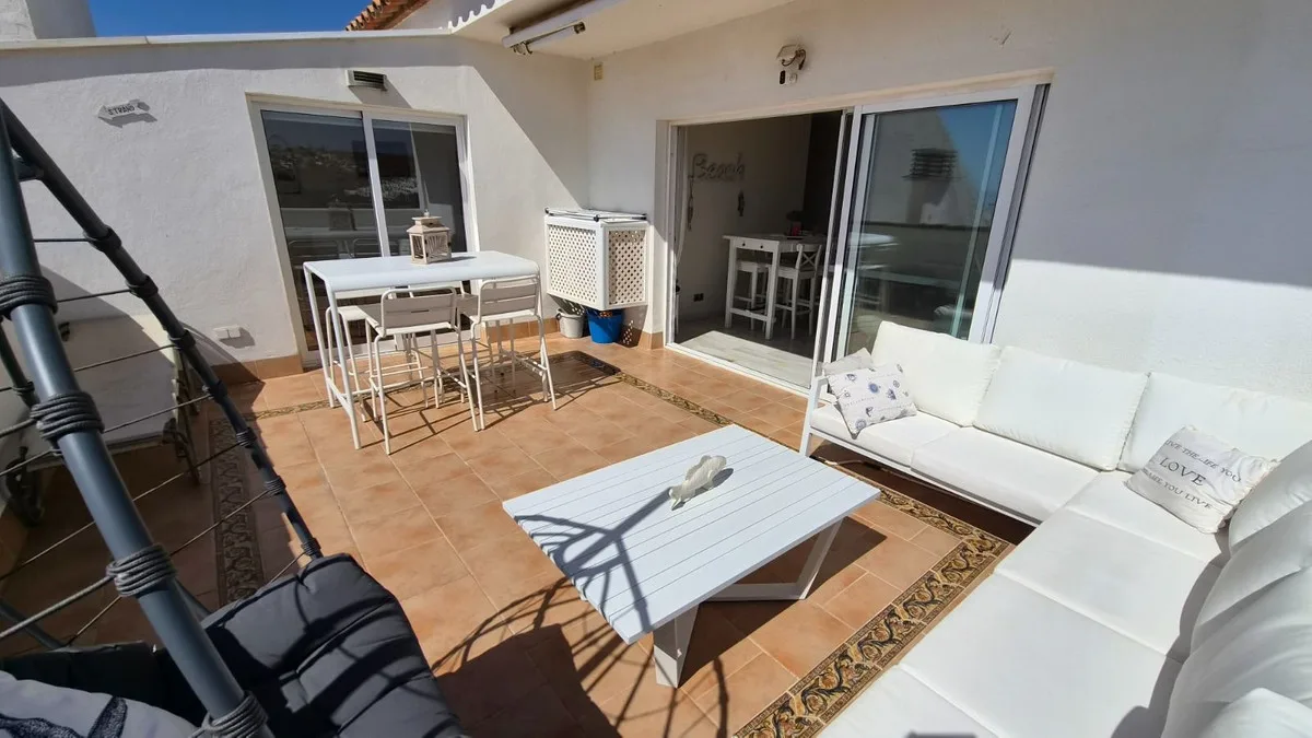 Estepona – Strandleilighet med direkte sjøutsikt og stor terrasse – bilde 20
