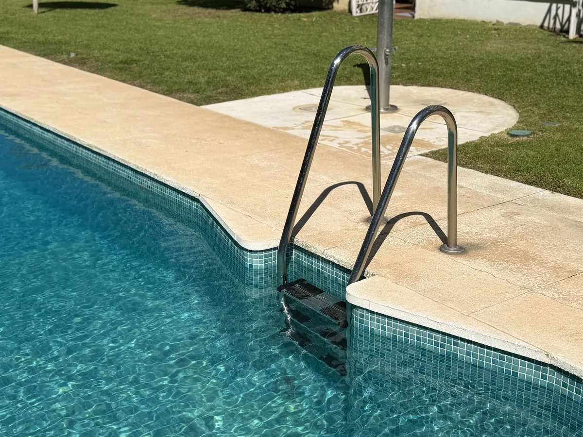 Golden Mile, Marbella – Renovert leilighet 200 m fra stranden, med turistlisens – bilde 18