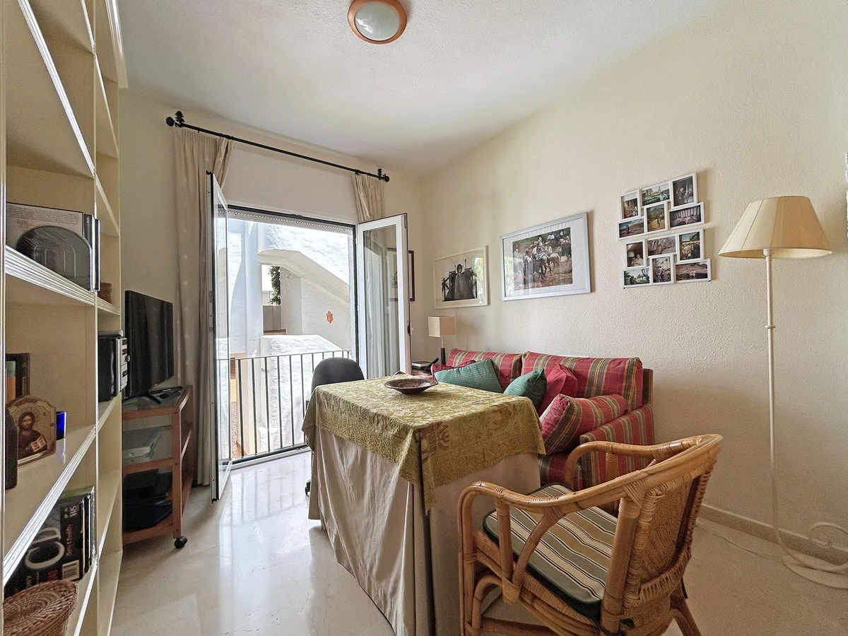 Golden Mile, Marbella – Hjørneleilighet med tre bad og vestvendt terrasse – bilde 11