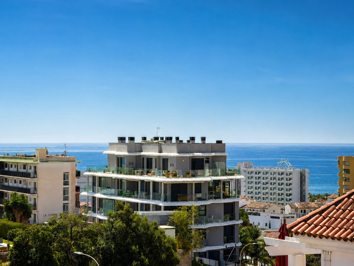 Torremolinos – Lys leilighet med sjøutsikt nær Puerto Marina – bilde 1