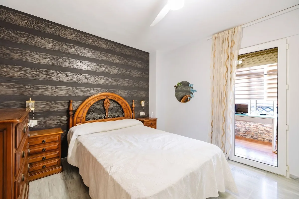 Torremolinos – Sentral leilighet med tre soverom og innglasset terrasse – bilde 7