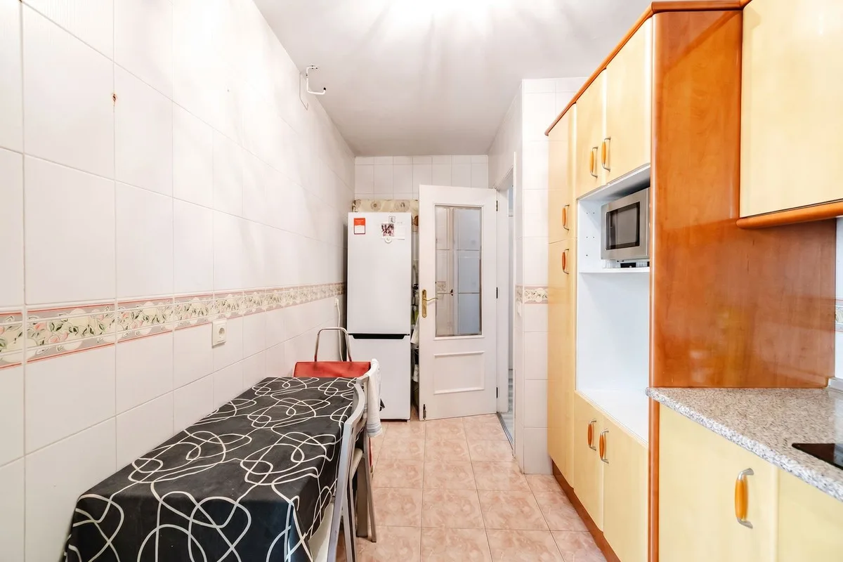 Torremolinos – Sentral leilighet med tre soverom og innglasset terrasse – bilde 12