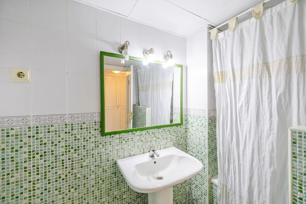 Torremolinos – Sentral leilighet med tre soverom og innglasset terrasse – bilde 19