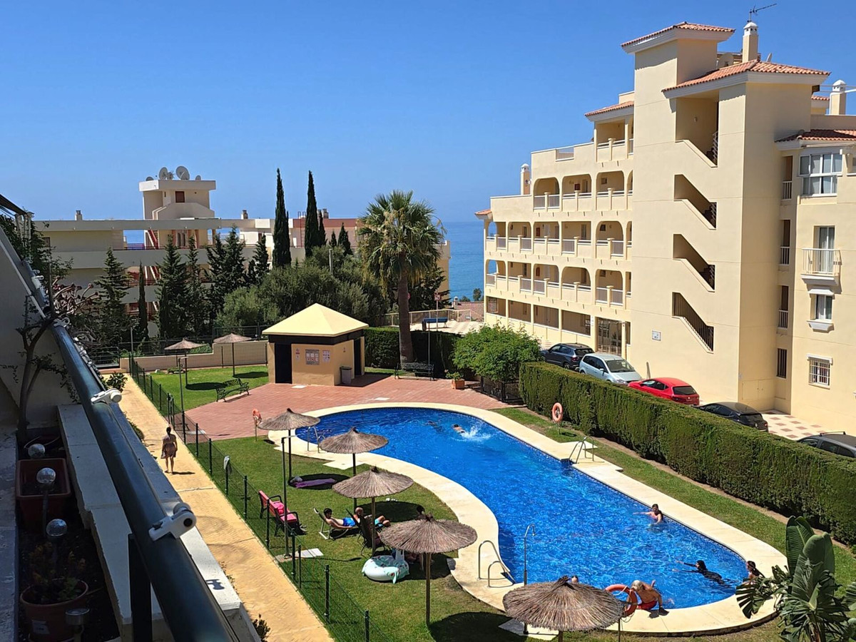 Torrequebrada, Benalmádena – Leilighet med stor terrasse og delvis sjøutsikt – bilde 1
