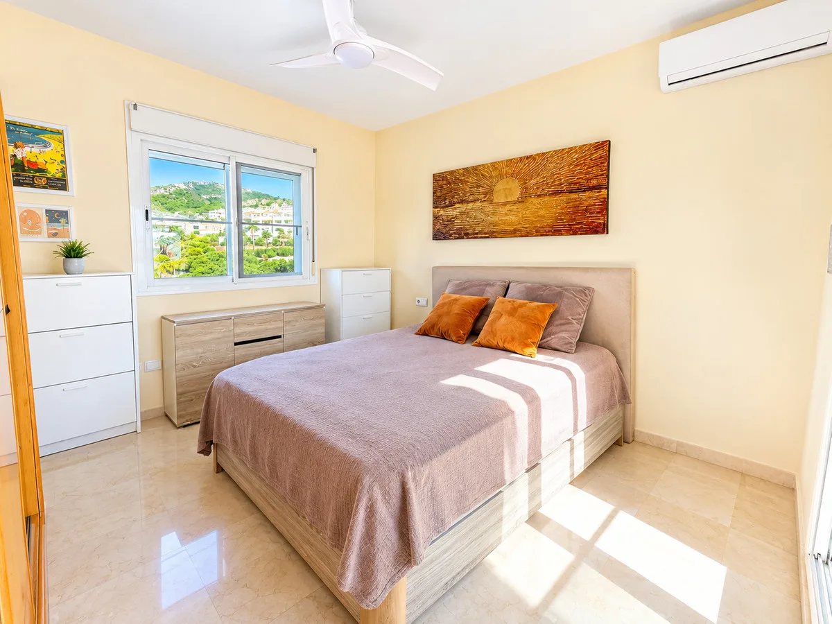 Benalmádena Costa – Penthouse med egen terrasse og to parkeringsplasser – bilde 4
